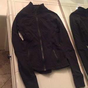 Lululemon classic black jacket sz 4